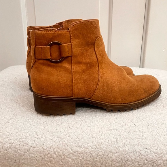Shoes - Stylish Tan Ankle Booties